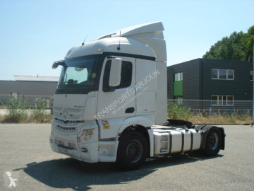 MercedesActros1845