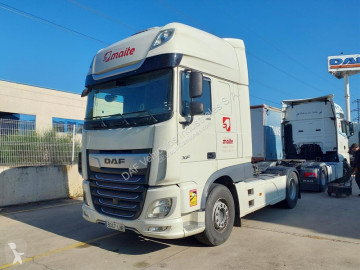 Tracteur DAF