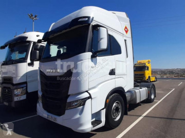 Traktor Iveco