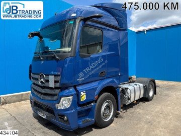 Traktor Mercedes