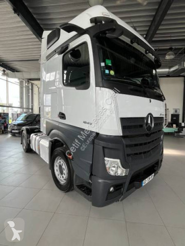 Traktor Mercedes