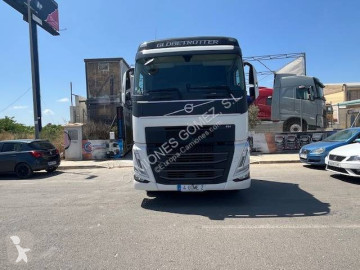 Cabeza tractora Volvo