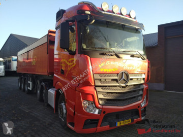 Cabeza tractora Mercedes