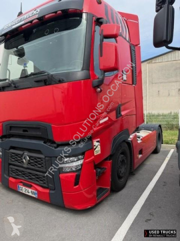 Traktor Renault T-High