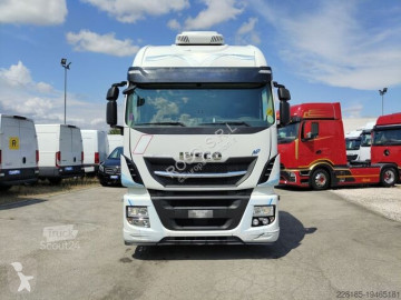Cabeza tractora Iveco