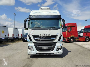 Cabeza tractora Iveco
