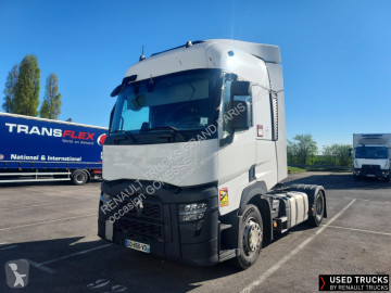 Tahač Renault