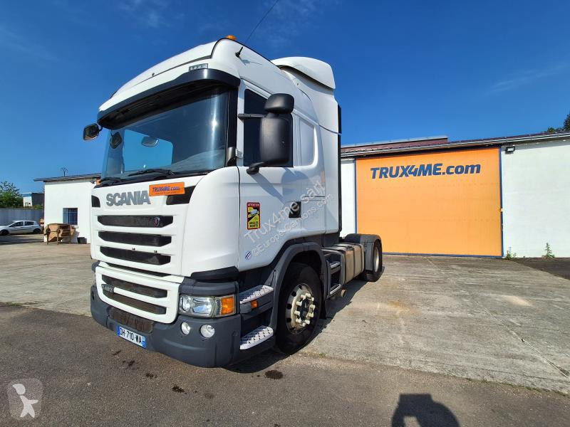 Traktor Scania 490