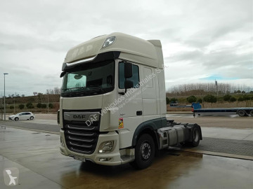 Cabeza tractora DAF