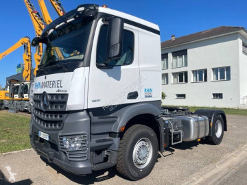 Traktor Mercedes ny