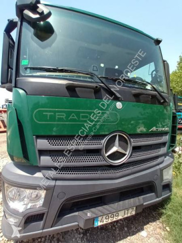 Traktor Mercedes