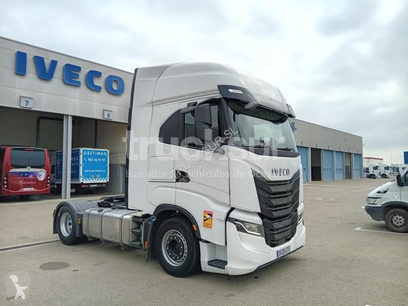 جرار Iveco S-WAY AS440S51T/P