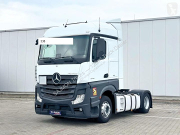Traktor Mercedes