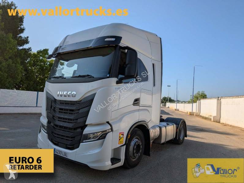 Traktor Iveco