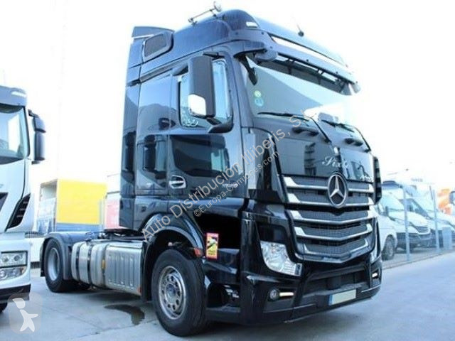 Traktor Mercedes 1848LS