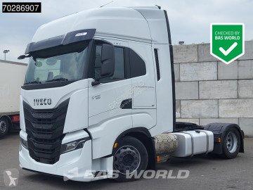 Traktor Iveco