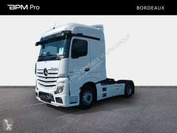 Traktor Mercedes