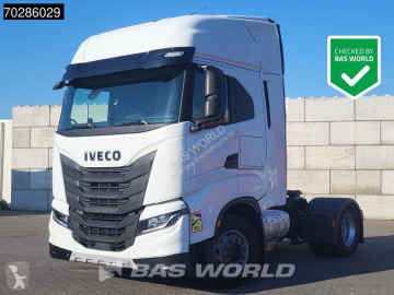 Traktor Iveco