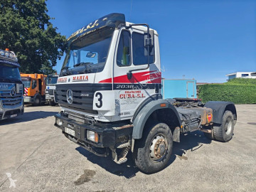 Traktor Mercedes