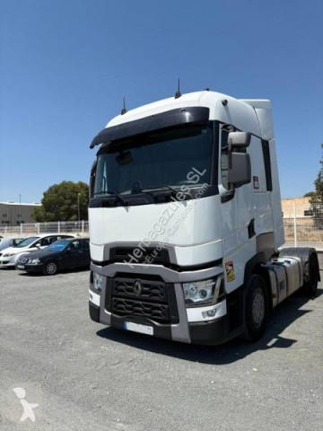 Traktor Renault T520 High cab