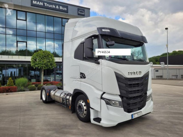 Влекач Iveco S-WAY 460 LNG/20 STK/RETARDER/GAS IN DER EU 0.45€