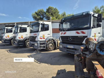 Traktor Mercedes