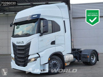 Traktor Iveco