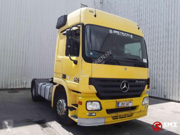 Traktor Mercedes