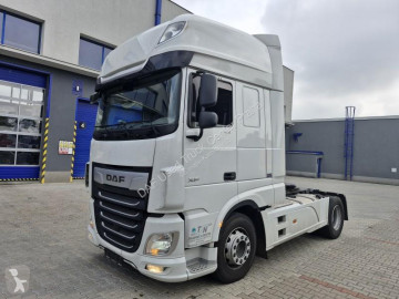 Cabeza tractora DAF