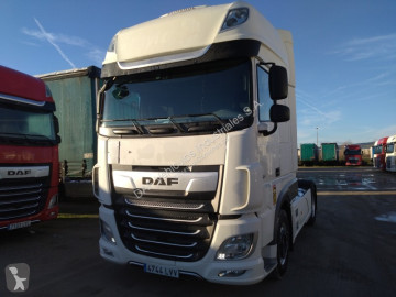 Cabeza tractora DAF