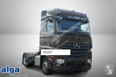 Cabeza tractora Mercedes