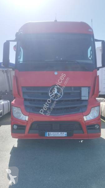 Traktor Mercedes