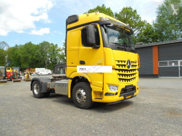 Traktor Mercedes