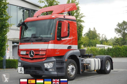 Traktor Mercedes