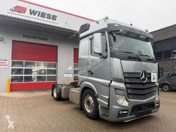 Traktor Mercedes