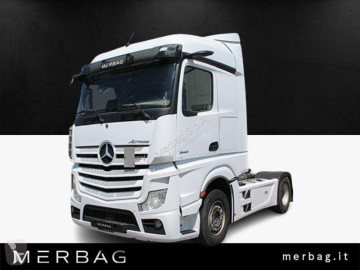 Cabeza tractora Mercedes