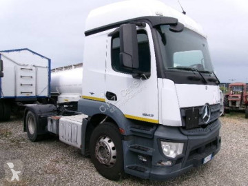 MercedesActros1843