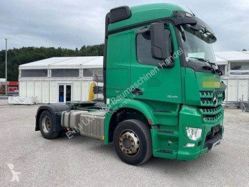 Traktor Mercedes