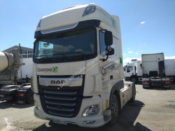 Cabeza tractora DAF