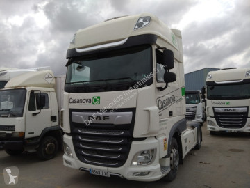 Cabeza tractora DAF