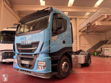 Traktor Iveco