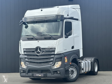 Traktor Mercedes