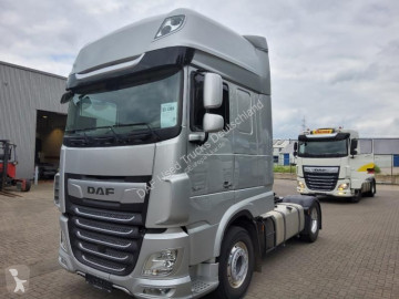 Cabeza tractora DAF