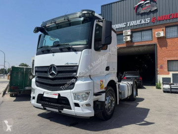 Cabeza tractora Mercedes