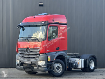 Traktor Mercedes
