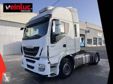 Traktor Iveco