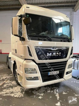 Traktor MAN