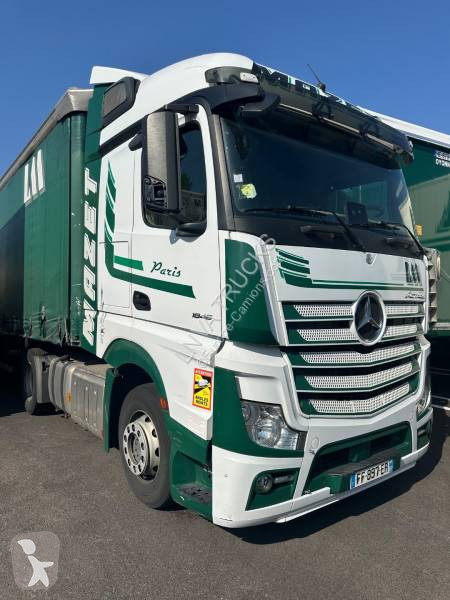 Tahač Mercedes