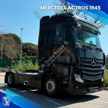 Traktor Mercedes