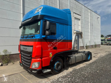 Cabeza tractora DAF